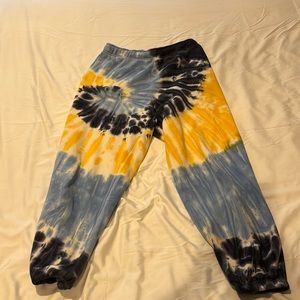 Aritzia sweatpants (I have a matching sweater on my page!)